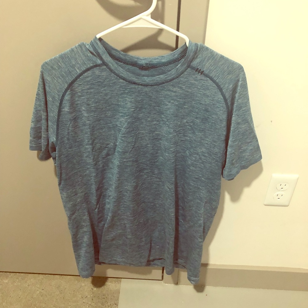 Blue metal vent tech large lulu lemon